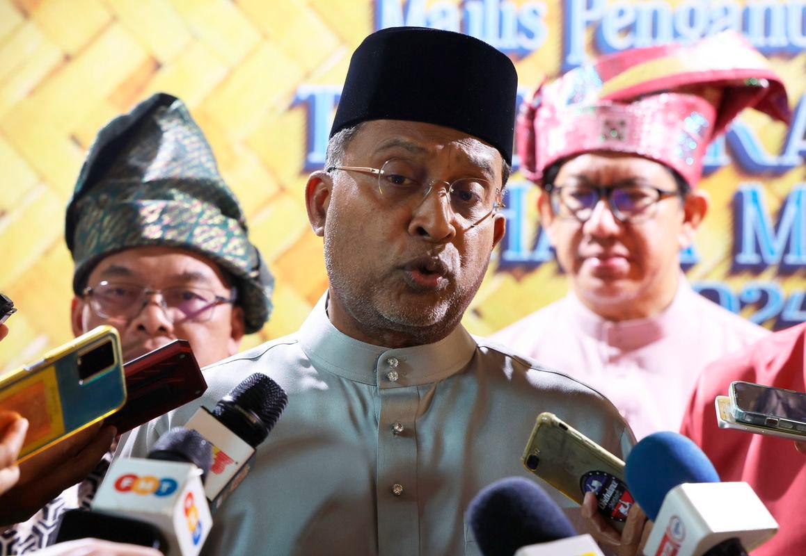 Datuk Seri Dr Zambry Abd Kadir - BERNAMAPIX