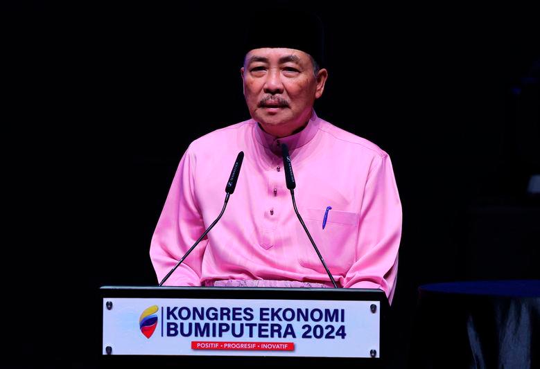 Gabungan Rakyat Sabah (GRS) chairman Datuk Seri Hajiji Noor - BERNAMApix