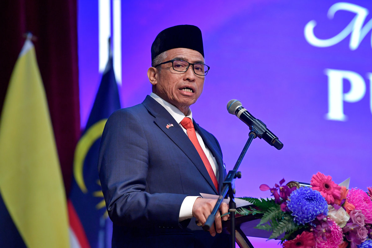 Ketua Setiausaha Negara Tan Sri Shamsul Azri Abu Bakar menyampaikan ucapan pada Mesyuarat Agung Perwakilan Puspanita (MAP) Kali Ke-43 di Puspanitapuri. - BERNAMA