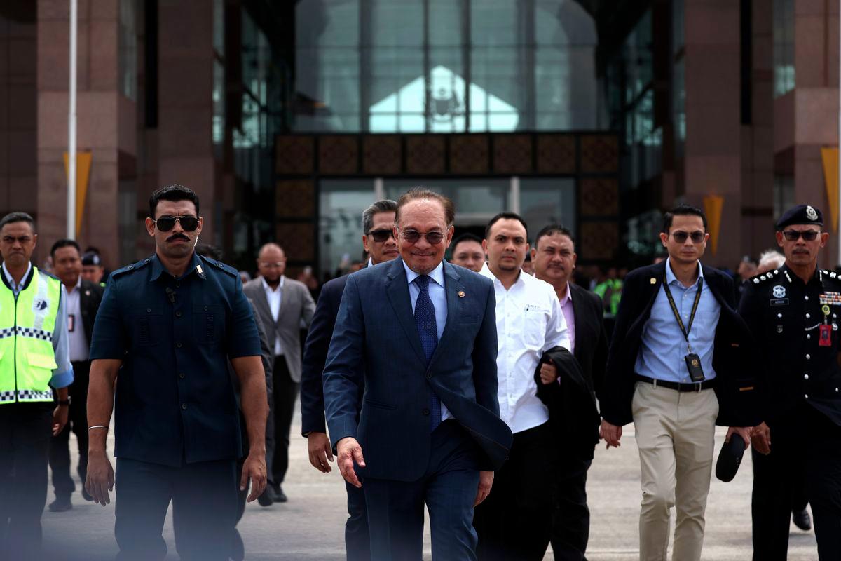 Prime Minister Datuk Seri Anwar Ibrahim departs for an official visit to Italy, France and Brazil from July 1 to 7, at the Bunga Raya Complex today. - BERNAMAPIX