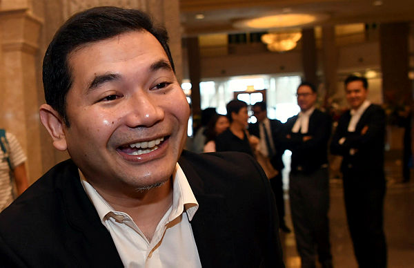 Rafizi downplays rumours of forming new party with Nurul Izzah and KJ