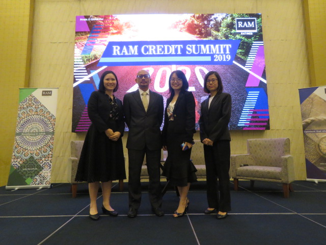 (from left) RAM Ratings head of research Kristina Fong, Maybank Investment Bank Bhd group chief economist Suhaimi Ilias, Manulife Asset Management Services Bhd senior fixed income portfolio manager Elsie Tham and RAM Ratings head of sovereign ratings Esther Lai.