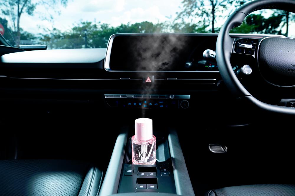 VANZO smart car diffuser launched