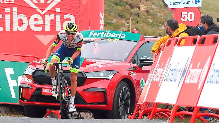 Team Intermarche Wanty Gobert Mater’s Estonian rider Rein Taaramae (left) arrives at the finish line and wins the 3rd stage of the 2021 La Vuelta cycling tour of Spain on Monday. – AFPPIX