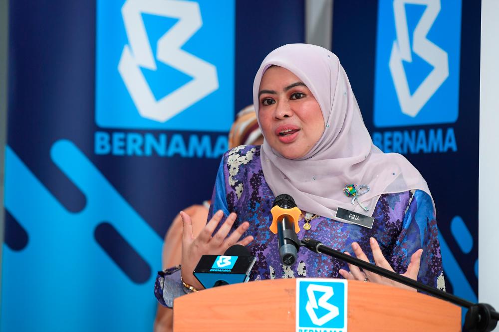 Women, Family and Community Development Minister Datuk Seri Rina Mohd Harun delivering a speech during the Malaysian National News Agency (Bernama) Creative Arts Launch Ceremony in conjunction with World Autism Day 2021 at Wisma Bernama today. — Bernama