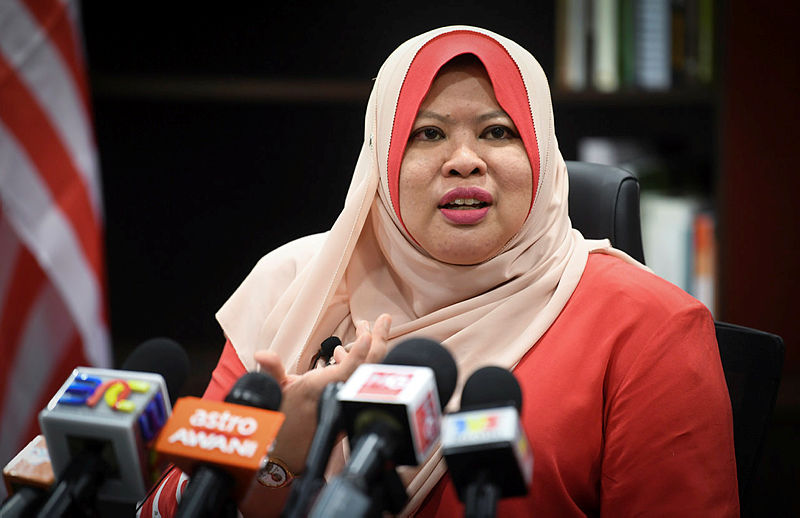 28 poor districts to be given special attention: Rina Harun
