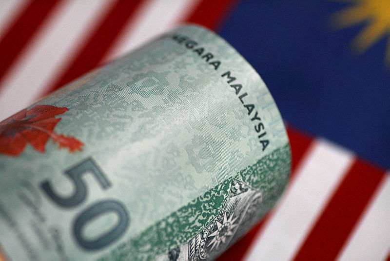 Ringgit continues upward momentum against US dollar