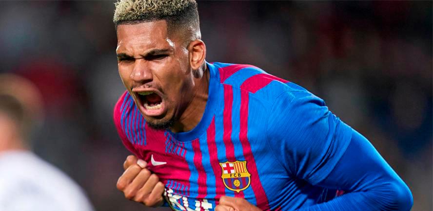 Barcelona win overshadowed by Araujo injury