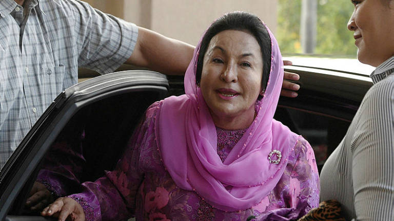 Rosmah’s solar project corruption trial scheduled to resume on april 29, 30