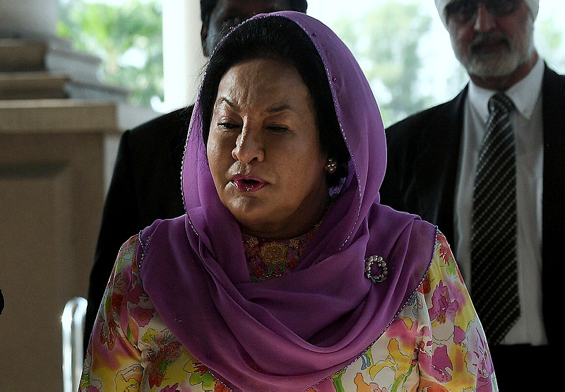 Oct 21-24 hearing of suit against Rosmah to return 44 jewellery pieces
