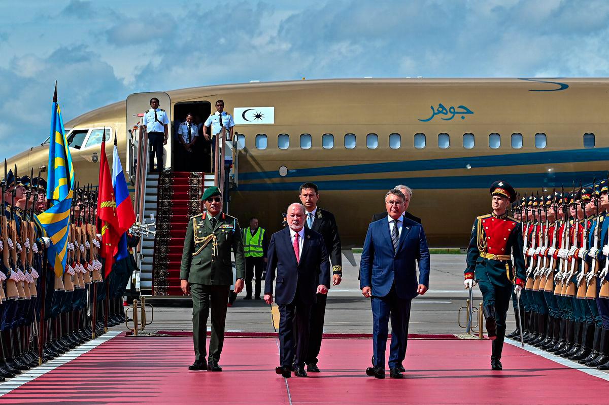 His Majesty Yang di-Pertuan Agong Sultan Ibrahim arrives at Vnukovo2 International Airport for the State Visit - BERNAMAPIX