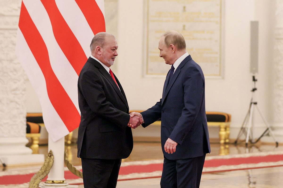 His Majesty Yang di-Pertuan Agong Sultan Ibrahim meeting with Russian President Vladimir Putin during the State Welcoming Ceremony at the Grand Kremlin Palace yesterday. - BERNAMA