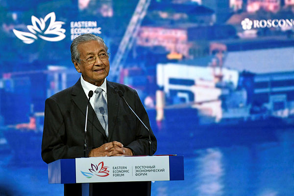 Prime Minister Tun Dr Mahathir Mohamad delivering his keynote address at plenary session of the 5th Eastern Economic Forum (EEF) 2019 in Vladivostok today. — Bernama