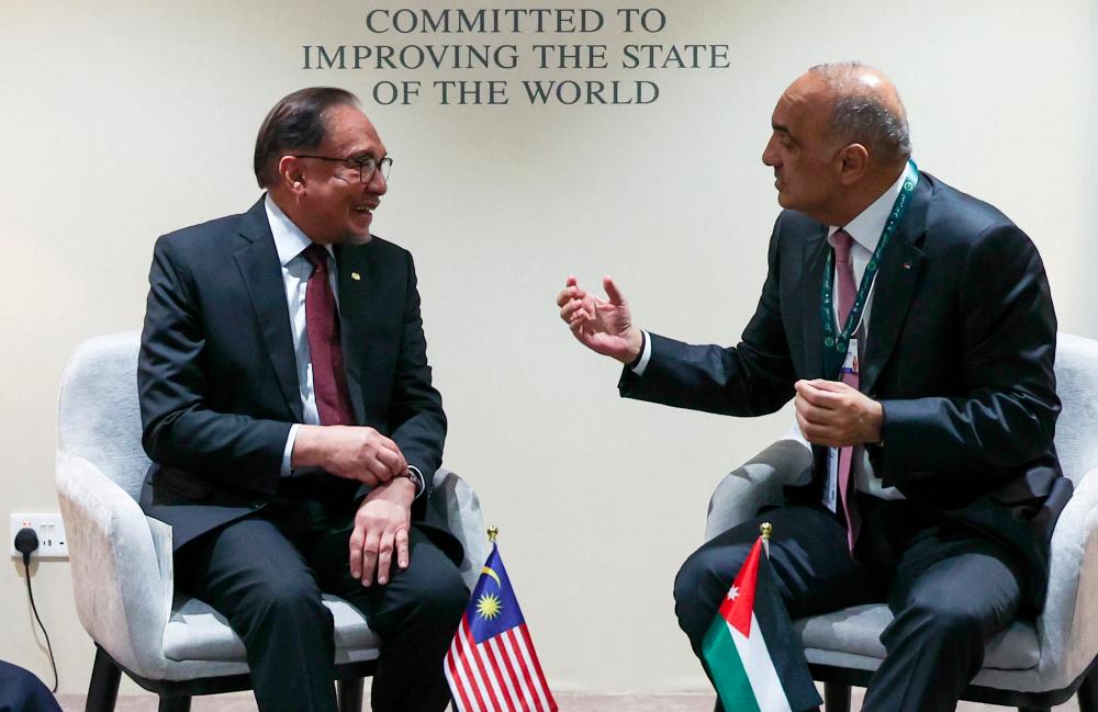Prime Minister Datuk Seri Anwar Ibrahim held a bilateral meeting with Jordanian Prime Minister Bisher Hani Al Khasawneh at the World Economic Forum (WEF) Special Meeting today. - BERNAMAPIX