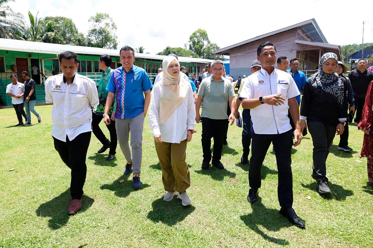 - fotoBERNAMA