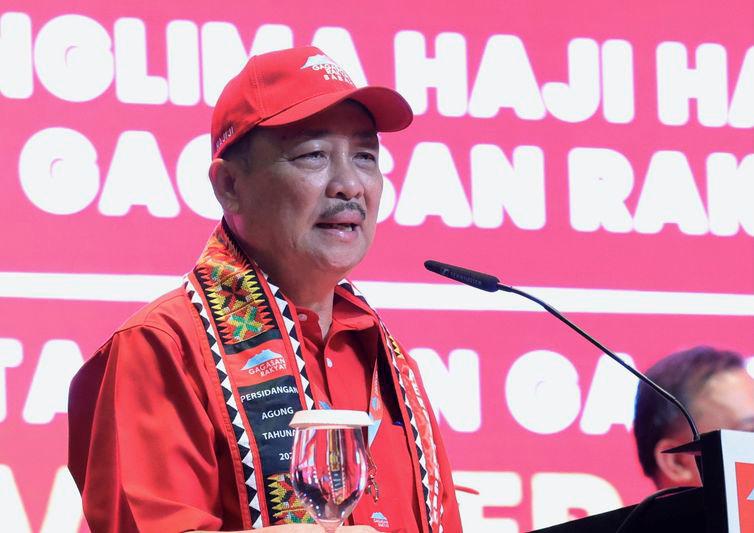 Ketua Menteri Sabah Datuk Seri Hajiji Noor - fotoBERNAMA