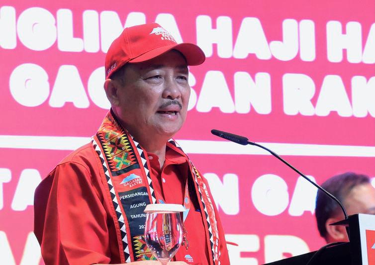 Pengerusi Gabungan Rakyat Sabah (GRS) Datuk Seri Hajiji Noor - fotoBERNAMA