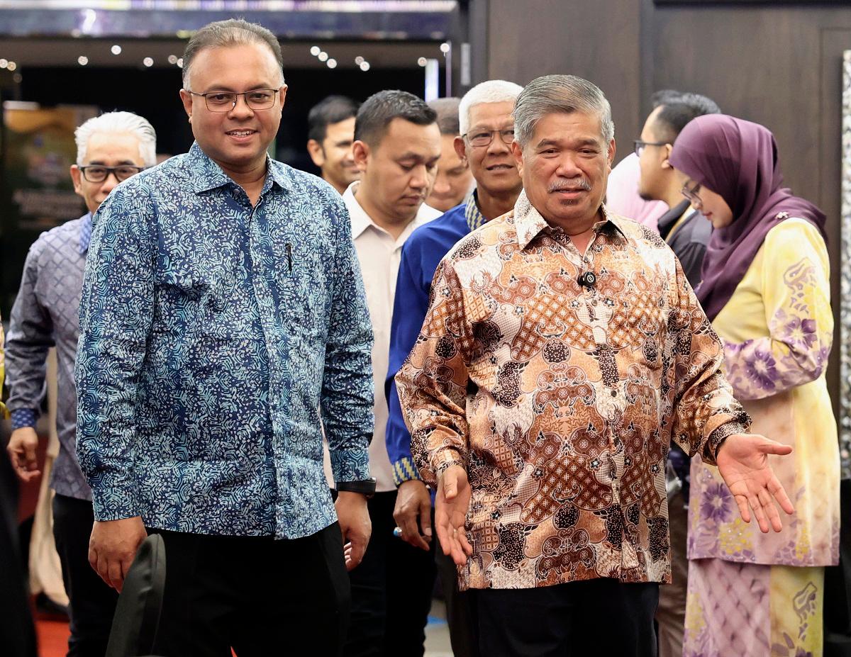 - fotoBERNAMA