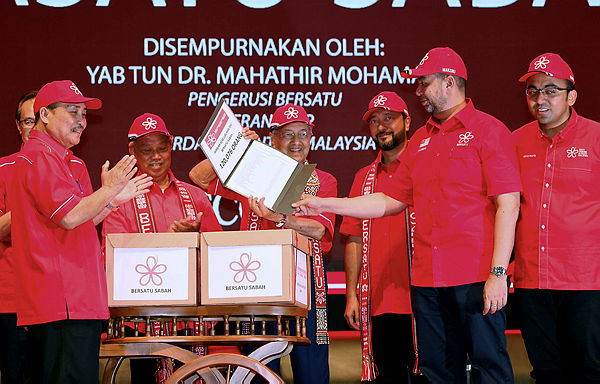 Prime Minister Tun Dr Mahathir Mohamad at the launch ceremony for Bersatu Sabah on April 6, 2019. — Bernama