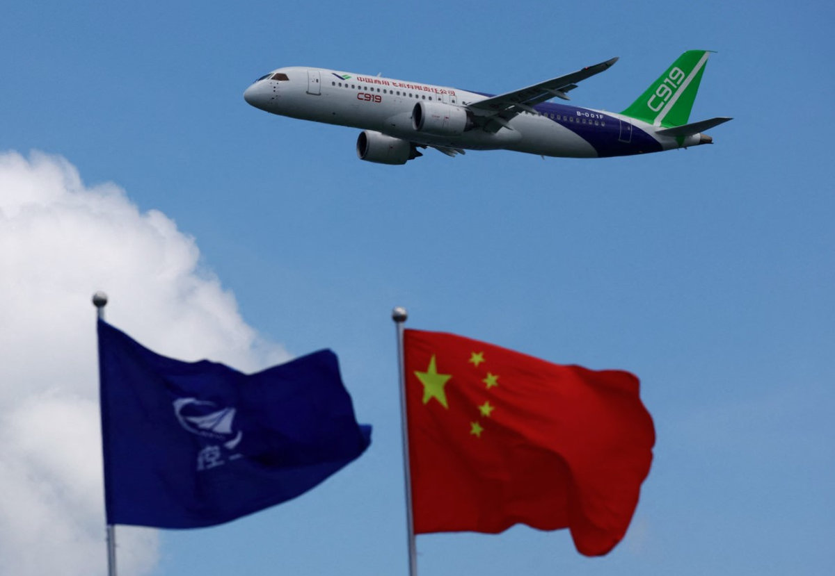 A Comac C919 flies during an aerial display at the Singapore Airshow at Changi Exhibition Centre, in Singapore, February 20, 2024. - REUTERSpix