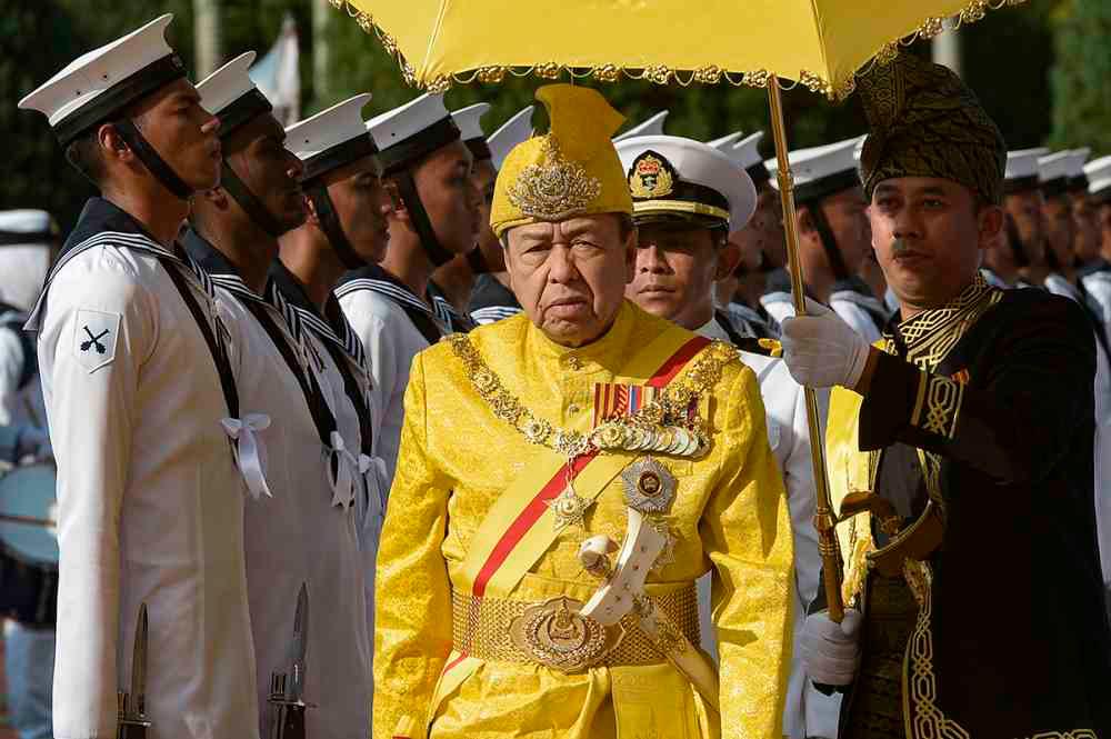 Selangor Sultan: Speed up trials on corruption cases