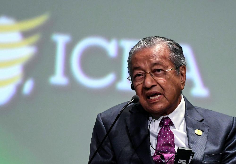 Prime Minister Tun Dr Mahathir Mohamad speaks at the Third International Conference on the Emergence of Africa (ICEA) Conference held at Abdou Diouf Diamniadio International Conference Centre, on Jan 18, 2018. — Bernama