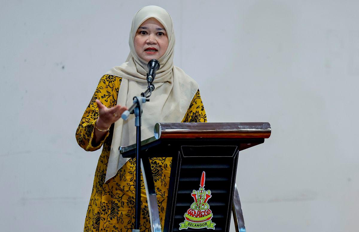 Education Minister Fadhlina Sidek - Photo by BERNAMA