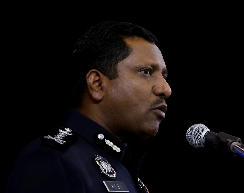 Ketua Polis Selangor, Datuk Hussein Omar Khan. - fotoBERNAMA