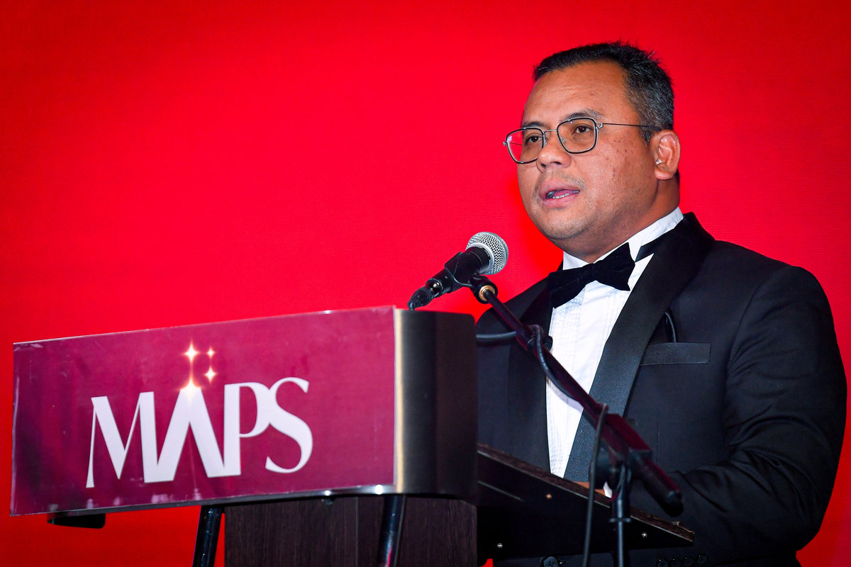 The Selangor Chief Minister, Datuk Seri Amirudin Shari, delivered a speech at the Selangor Platform Awards Night 2025 held here yesterday. – BERNAMA