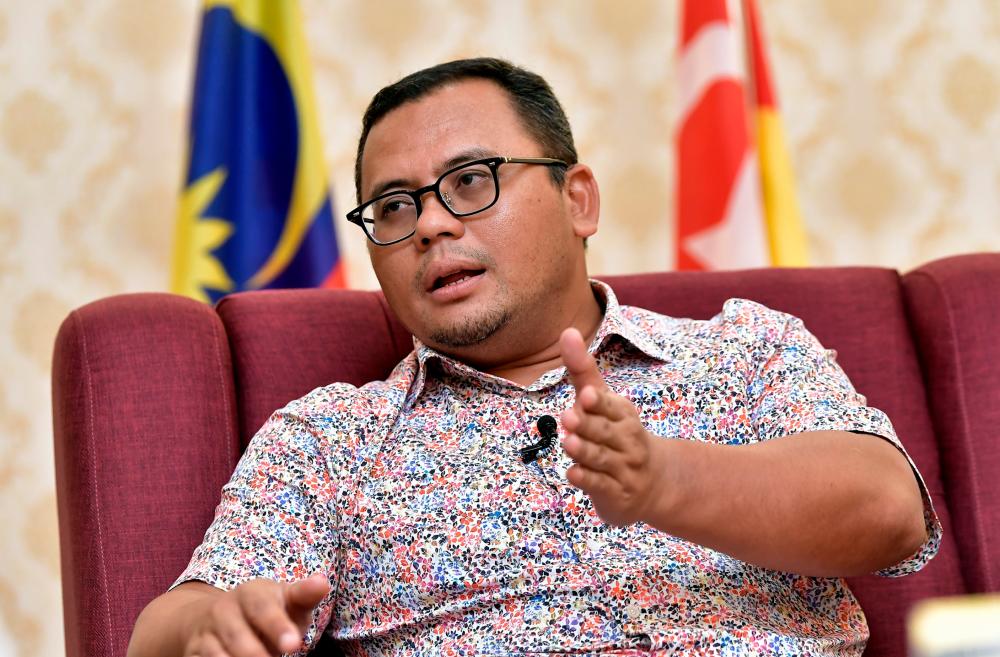 SHAH ALAM, July 11 -- Selangor Menteri Besar who is also Selangor Pakatan Harapan (PH) Chairman Datuk Seri Amirudin Shari during a special interview with Bernama regarding preparations for the Selangor State Election (PRN) in Section 7 here. BERNAMAPIX