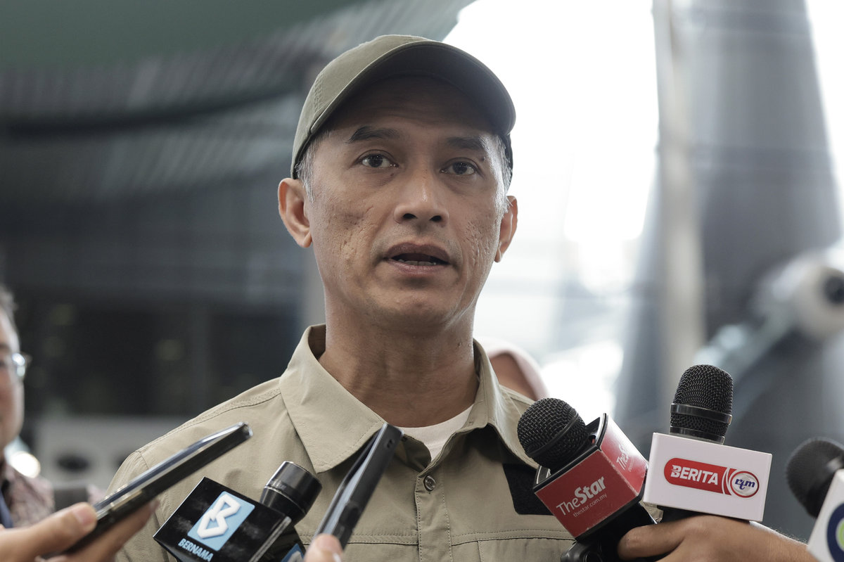 Datuk Seri Mohd Shuhaily Mohd Zain, Director-General of the Border Control and Protection Agency (AKPS), spoke to reporters after inspecting Kuala Lumpur International Airport (KLIA)’s autogate system issue yesterday. - BERNAMA