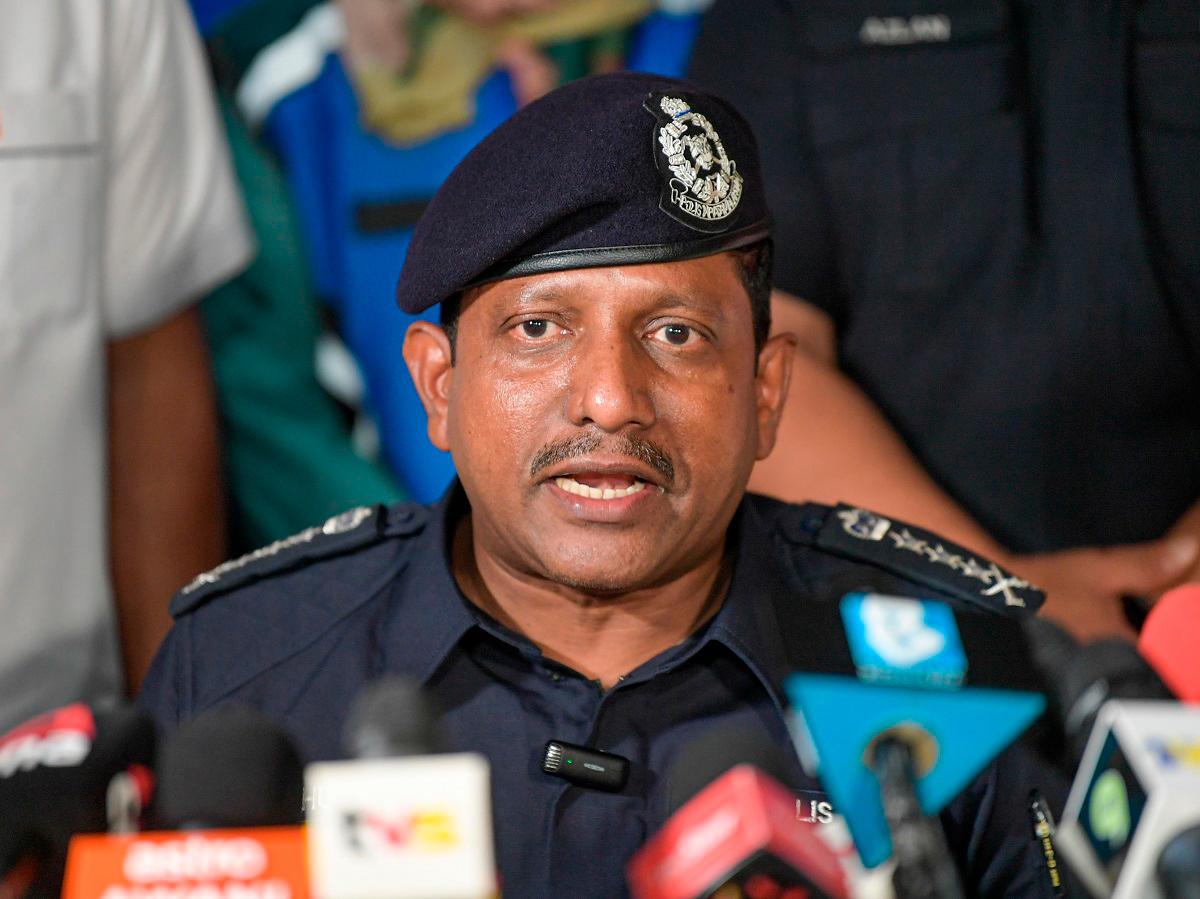 Selangor police chief, Datuk Hussein Omar Khan. - BERNAMApix