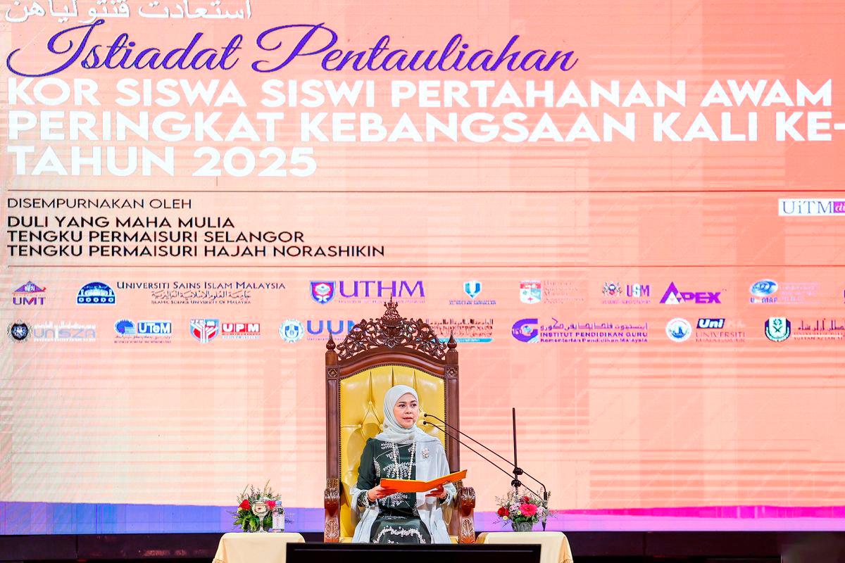 Tengku Permaisuri Selangor, Tengku Permaisuri Norashikin, berkenan berangkat ke Majlis Istiadat Pentauliahan Kor Siswa Siswi Pertahanan Awam (Kor Sispa) Peringkat Kebangsaan 2025 di Dewan Agong Tuanku Canselor, Universiti Teknologi MARA (UiTM), hari ini- BERNAMA