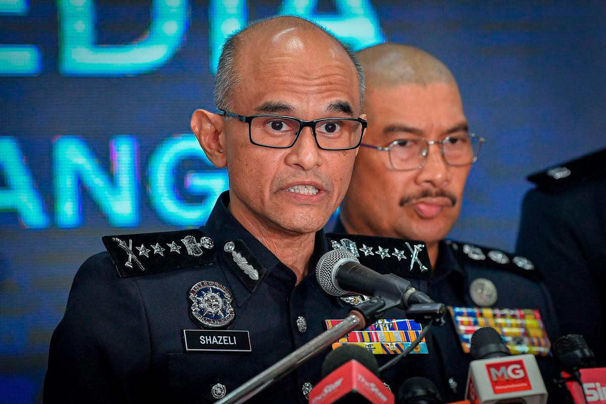 Selangor Police Chief Datuk Shazeli Kahar (left) at a press conference regarding the attack on the son of former Economy Minister Datuk Seri Rafizi Ramli at the Selangor Police Contingent Headquarters today. – BERNAMA