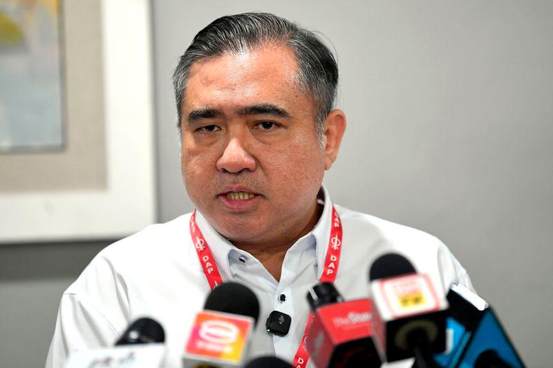 Menteri Pengangkutan Anthony Loke - fotoBERNAMA