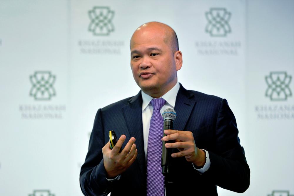 Shahril delivering his speech during Khazanah's Nasional Annual Review today. BERNAMAPIX