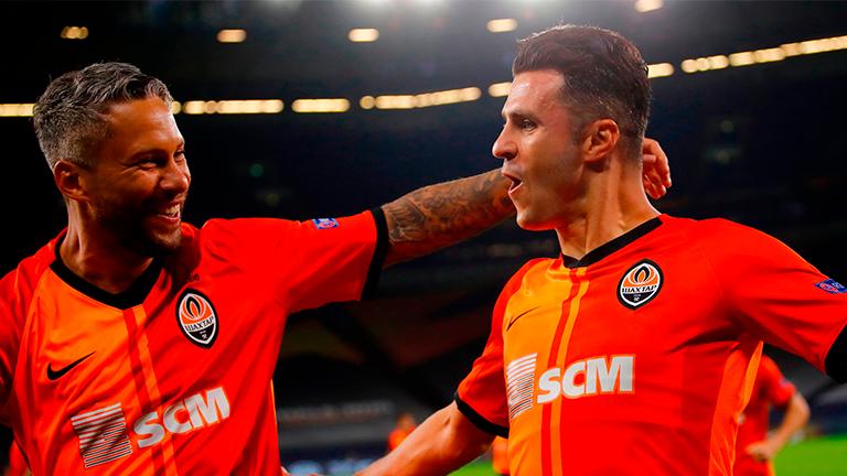 Shakhtar Donetsk’s Junior Moraes (right) is congratulated by teammate Marlos after scoring a goal during the Europa League quarterfinal match against FC Basel at the Arena Aufschalke in Gelsenkirchen, Germany. – AFPPIX