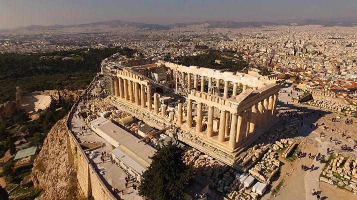 Greece currently draws over three times more tourists than its 10.8 million residents, but Athens still has “a lot of untapped potential,“ tourism minister Harry Theocharis said on Jan 27. © bdrone / Shutterstock.com