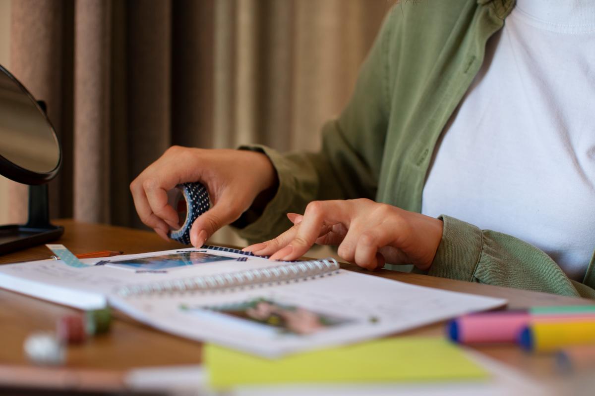 Writing regularly builds emotional endurance. $!Writing regularly builds emotional endurance.