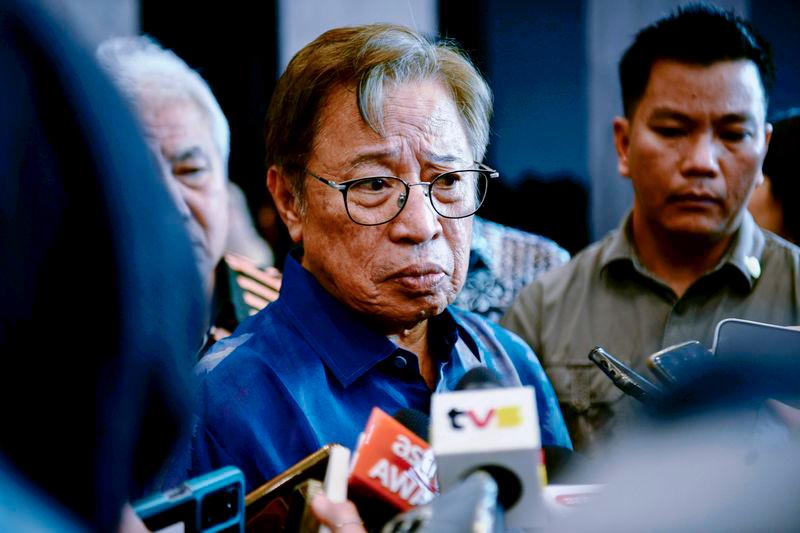 Sarawak Premier Tan Sri Abang Johari Tun Openg - BERNAMApix