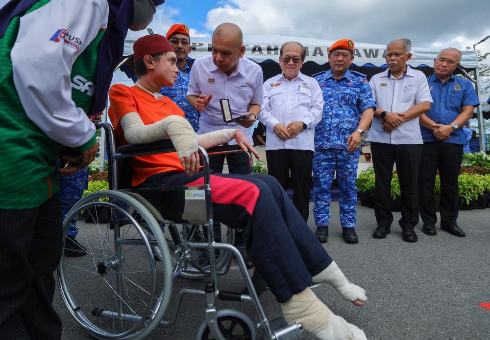 Filepix: Mohamad Syafiq melecur teruk semasa cuba menyelamatkan kanak-kanak berusia enam tahun yang rentung dalam kebakaran melibatkan lima buah rumah di RPR Batu Kawa pada Ogos 2023/BERNAMApix