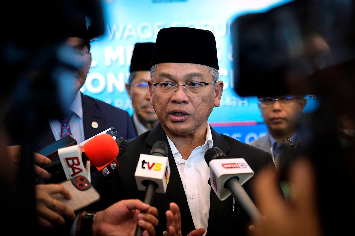 Menteri di Jabatan Perdana Menteri (Hal Ehwal Agama) Datuk Dr Mohd Na’im Mokhtar - fotoBERNAMA