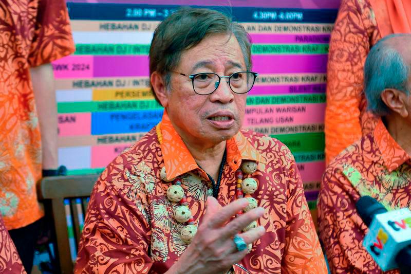 Premier Sarawak Tan Sri Abang Johari Tun Openg - fotoBERNAMA