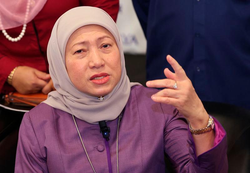 Menteri Pembangunan Wanita, Keluarga dan Masyarakat Datuk Seri Nancy Shukri - fotoBERNAMA