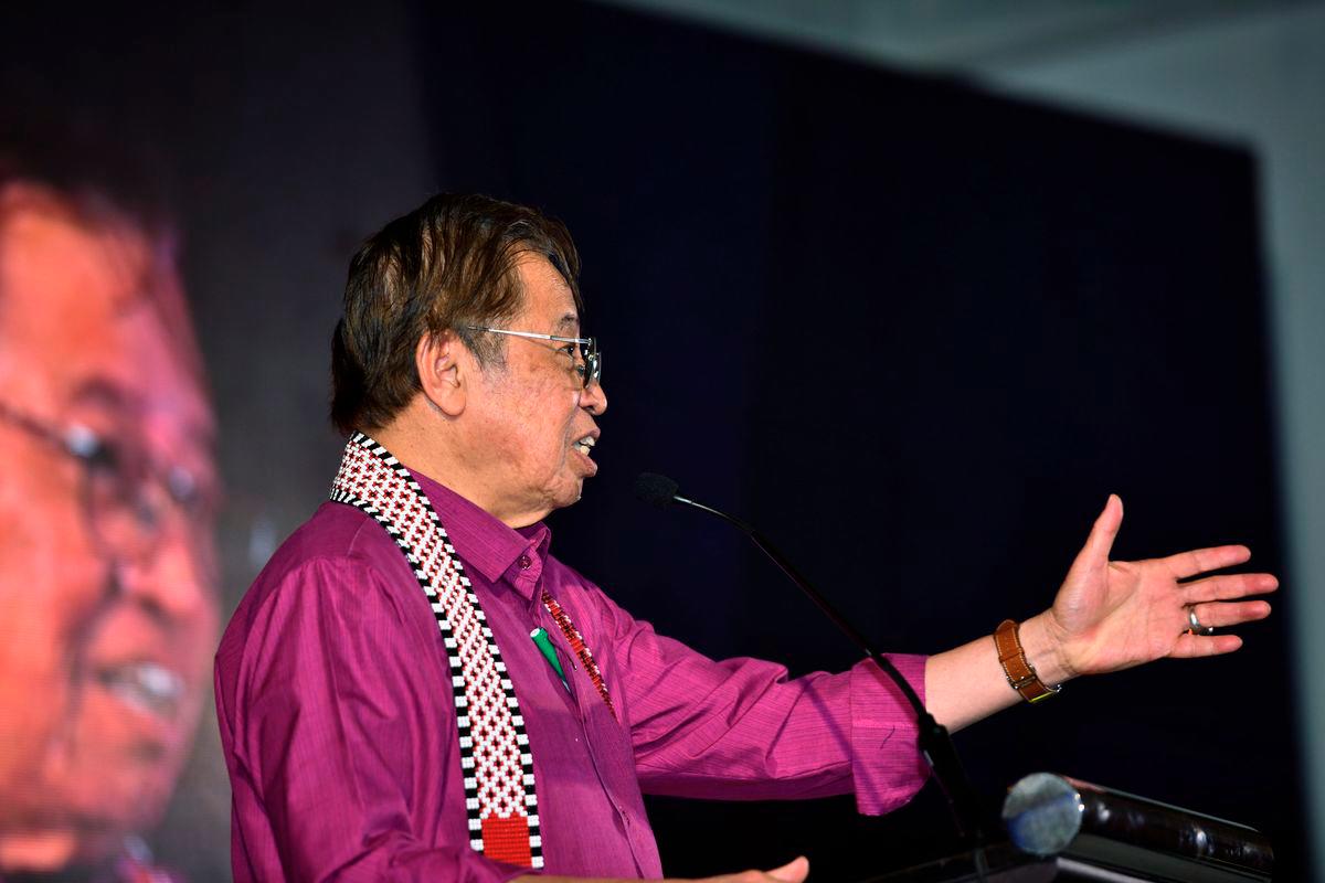 Sarawak Premier Tan Sri Abang Johari Tun Openg delivered a speech at the Opening Ceremony of the Dayak Bidayuh National Association (DBNA) Community Hostel and the 70th Anniversary Celebration of DBNA at the DBNA Headquarters, Jalan Kumpang, Off Jalan Ong Tiang Swee, last night. – BERNAMA