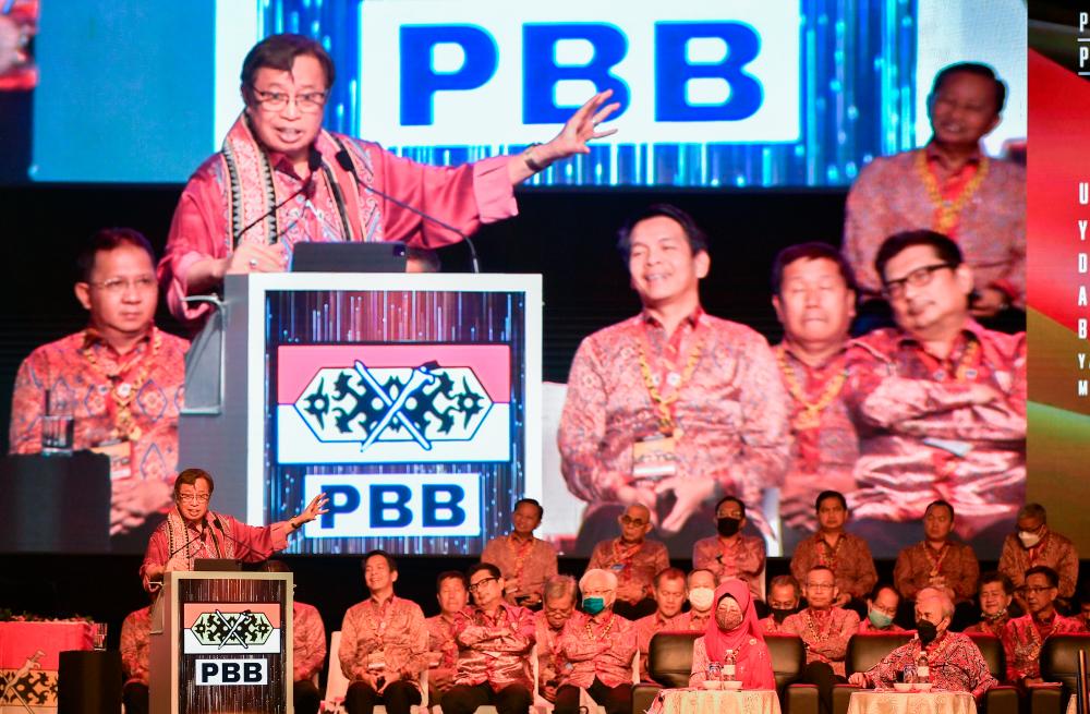 KUCHING, June 18-United Bumiputera Pesaka Party (PBB) President Tan Sri Abang Johari Tun Openg when speaking at the opening of the 15th PBB Delegates Conference here today. BERNAMAPIX