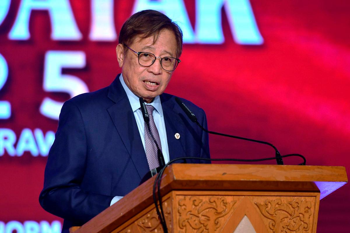 Sarawak Premier Tan Sri Abang Johari Tun Openg - BERNAMApix