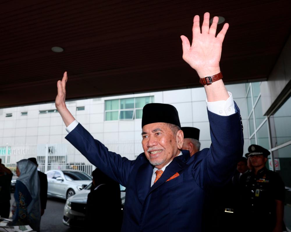 Yang Dipertua Negeri of Sarawak Tun Dr Wan Junaidi Tuanku Jaafar - BERNAMAPIX