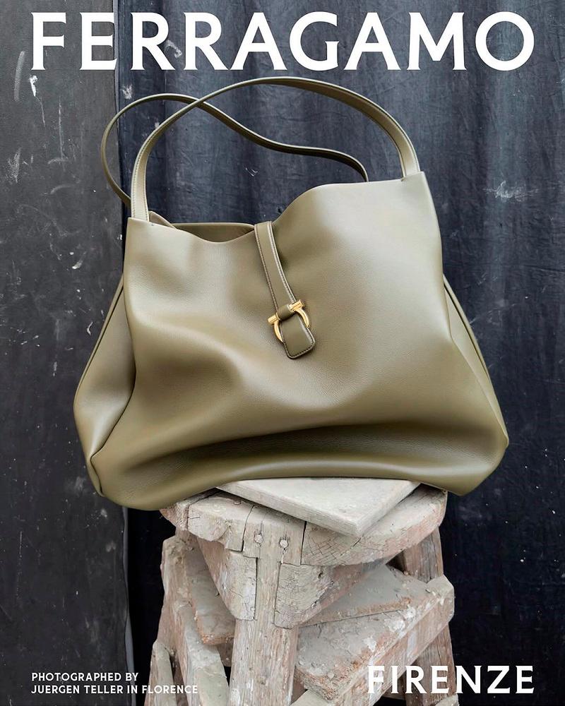 $!Tote bag in olive green. – PIC FROM INSTAGRAM @FERRAGAMOPIC