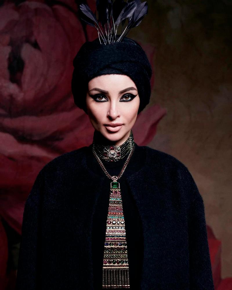 $!Jewellery layering by Sabyasachi. – PIC FROM INSTAGRAM @SABYASACHIOFFICIAL